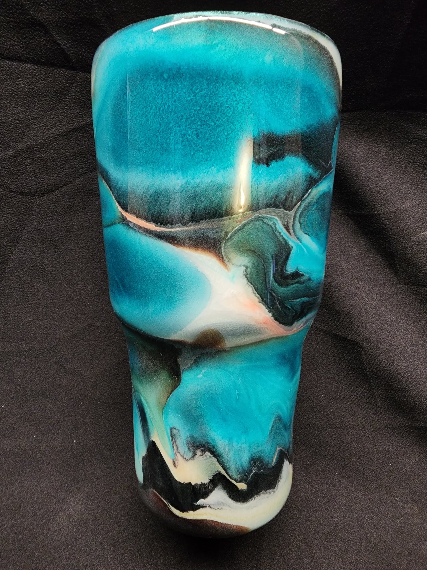 30 oz Modern Curve Twisted w/Lid & Straw